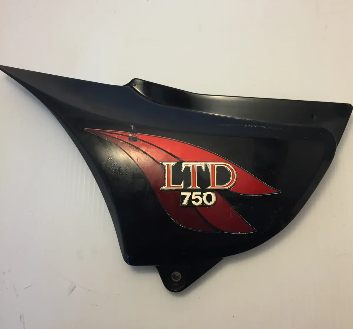 Kz750ltd Left Side Cover 1