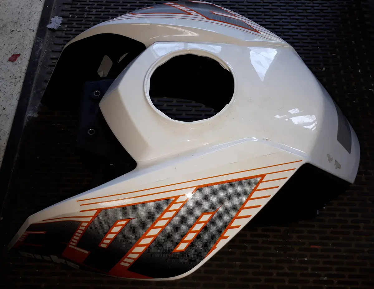 Ktm Duke Rc 390 Tank Cover 1