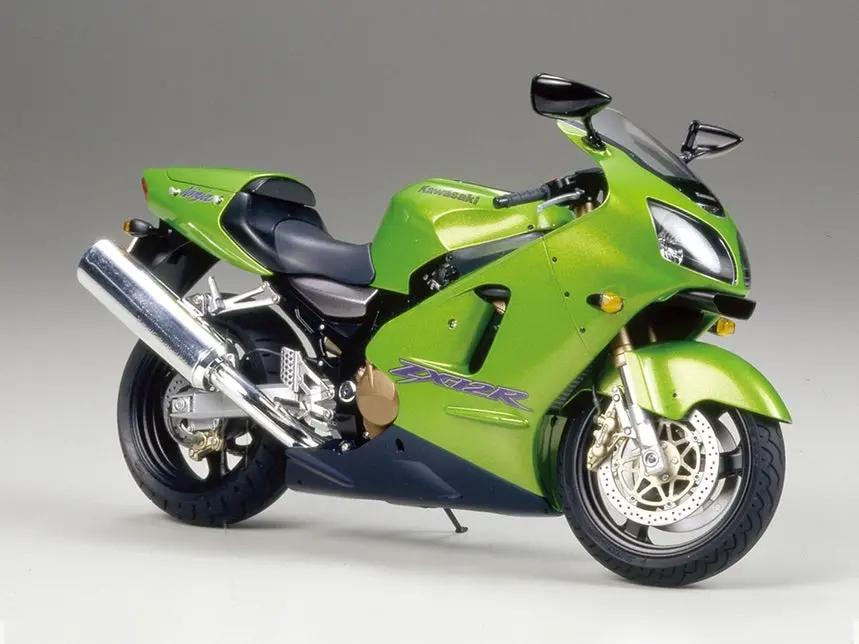 Tam14084 Kawasaki Zv 12R "Ninja" (1/12) 1