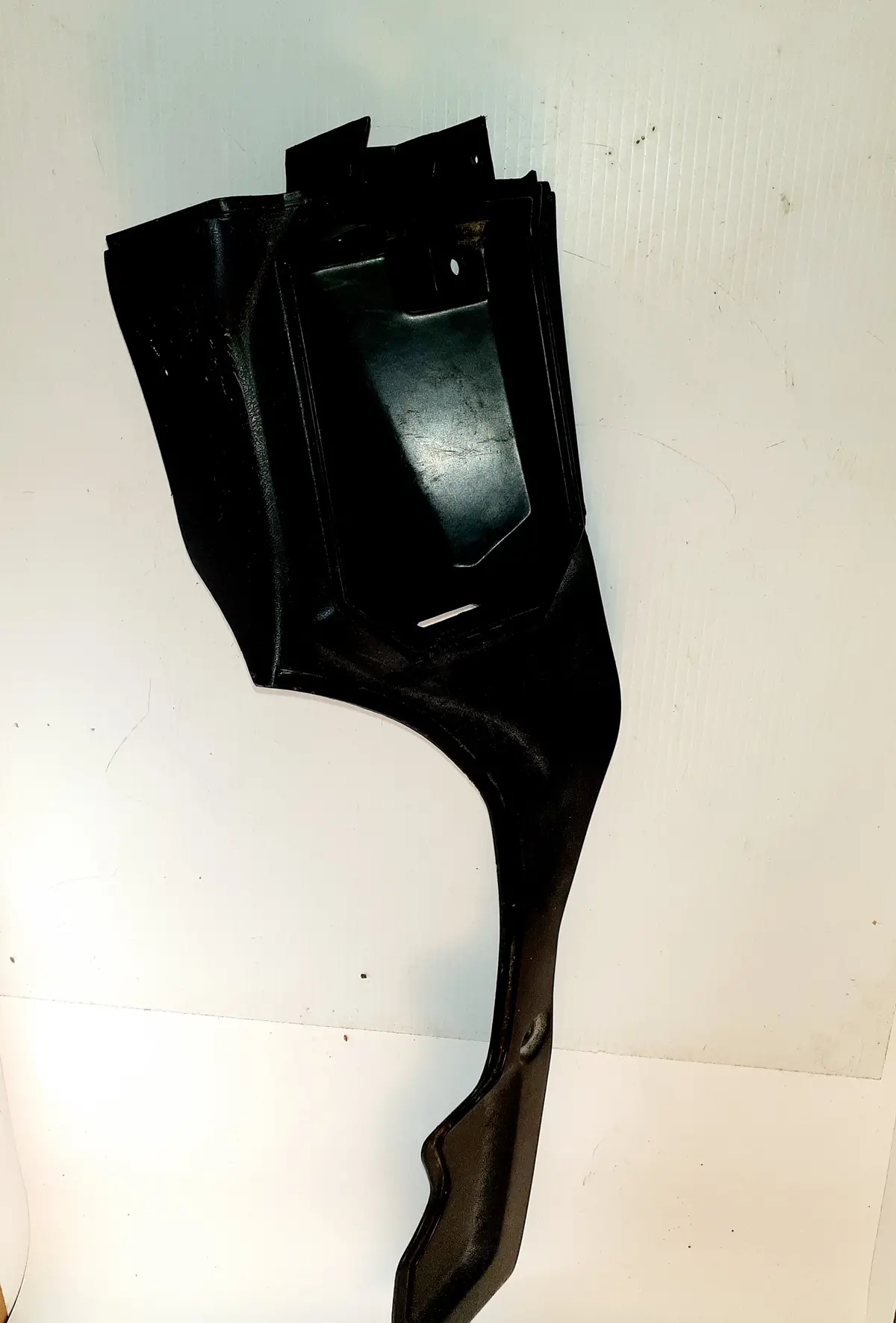 Concours Right Inner Cowl 1