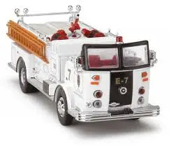 1:64 Code 3: Fire Engine Chiefs Edition #7 1