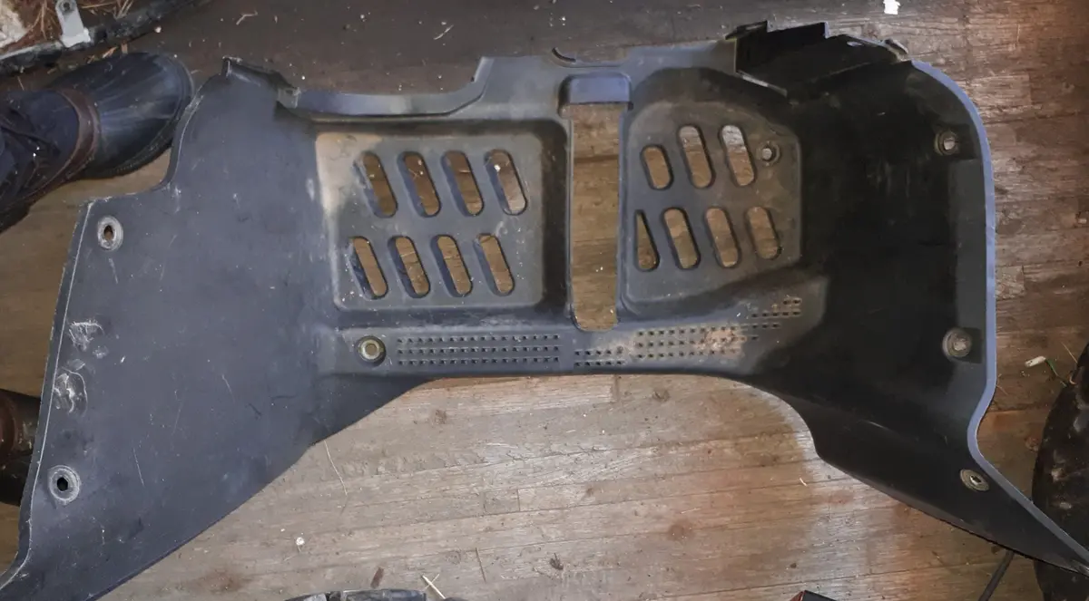 Kingquad Left Footwell 1