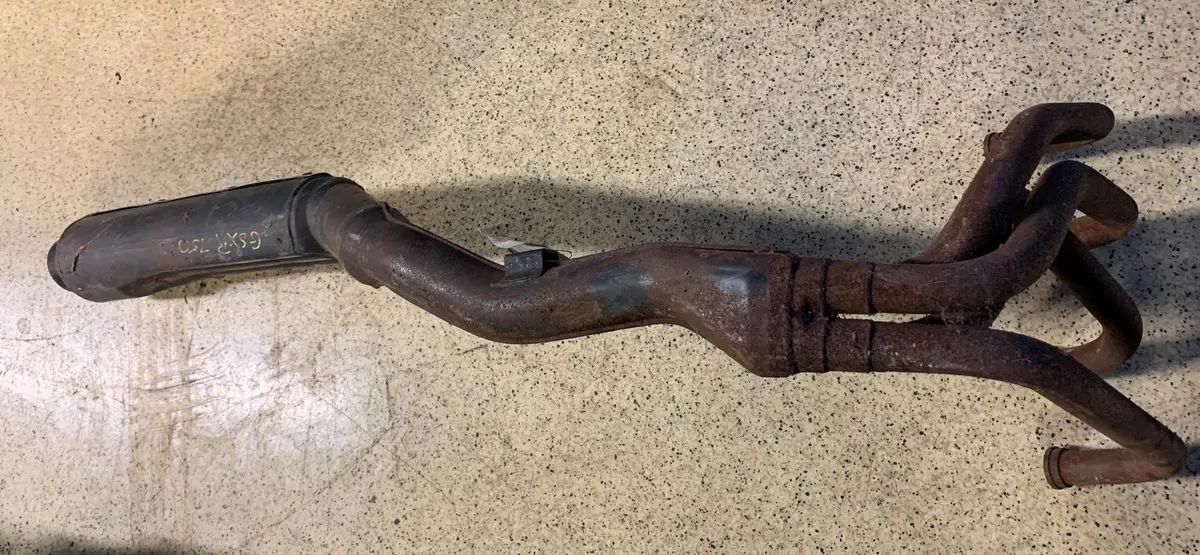 1985 Gsx-R 750 Exhaust 1