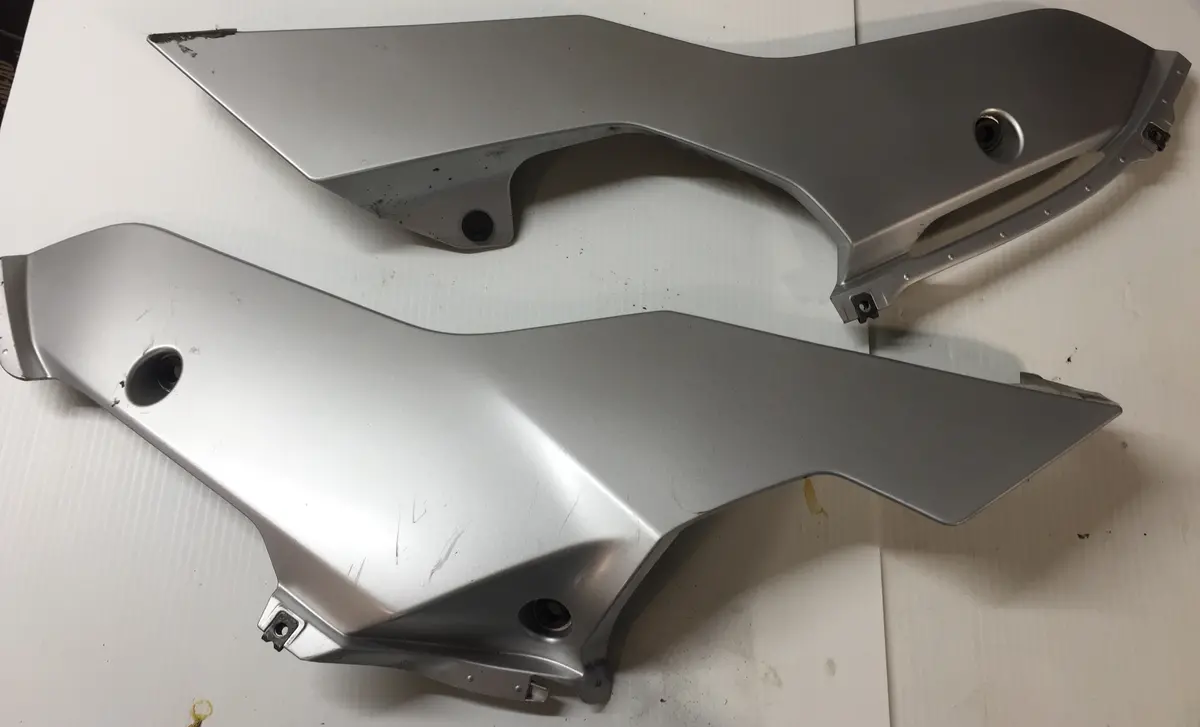 Yzf-R6 Under Cowls 1