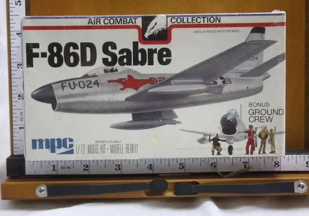 1:72 F-86D Sabre (Open Box) 1