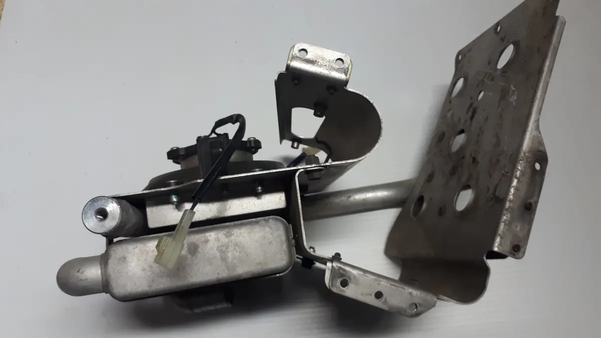 Yamaha Apexgt Right Foot 1