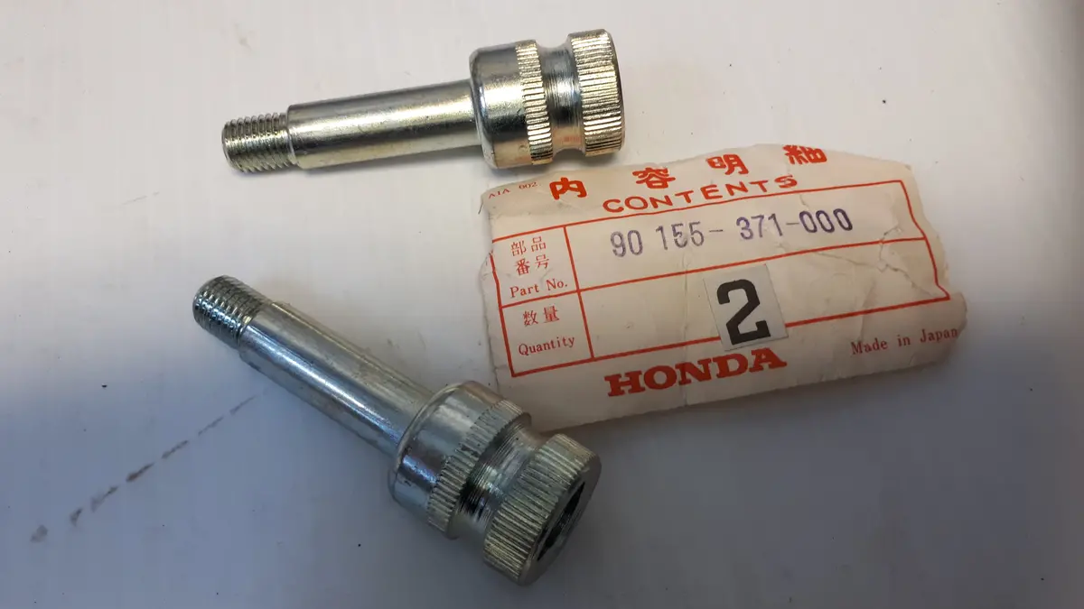 Gl 1000 Rear Turn Signal Bolts 1