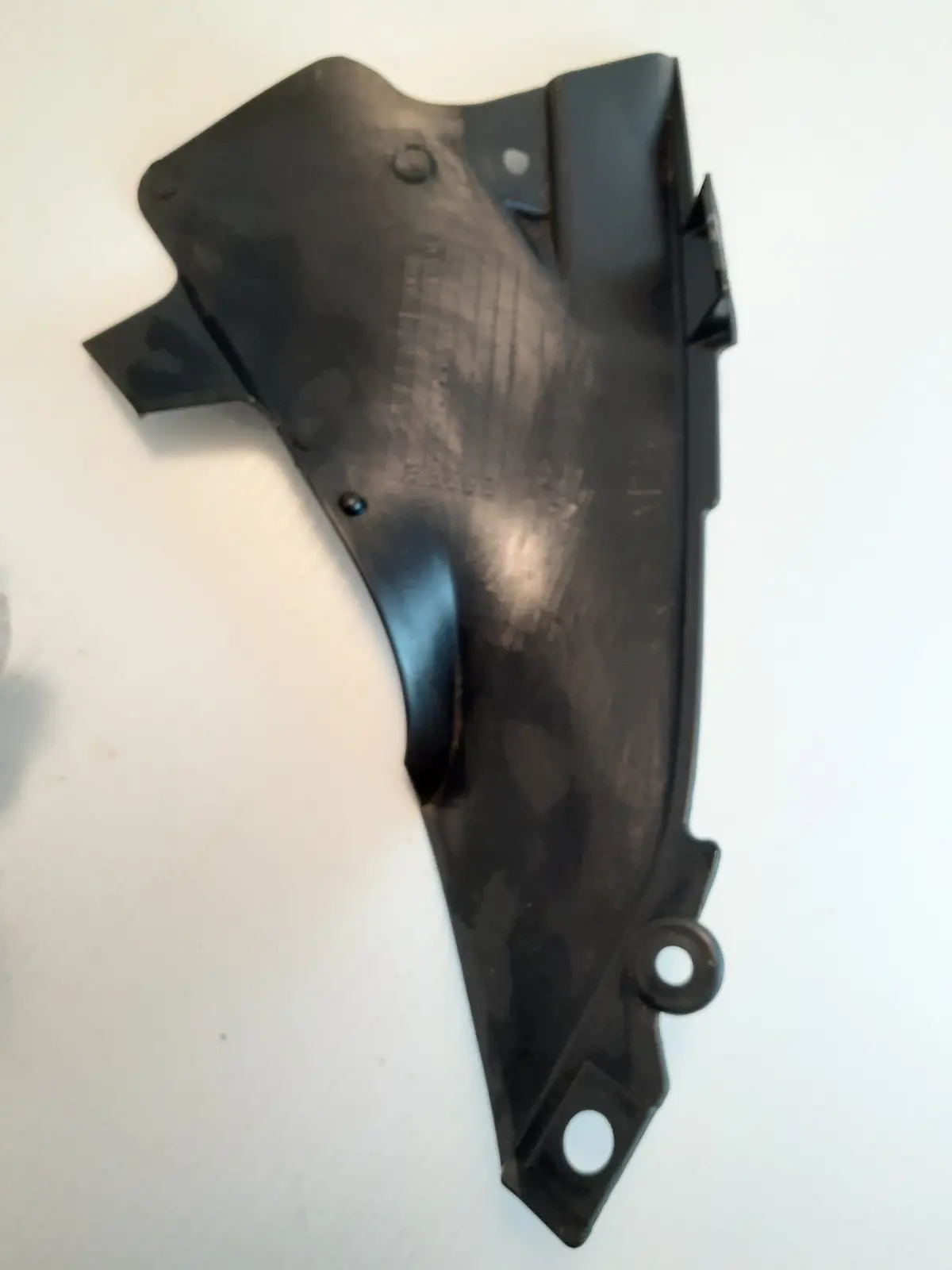 R1 Grill Air Outlet 1 1