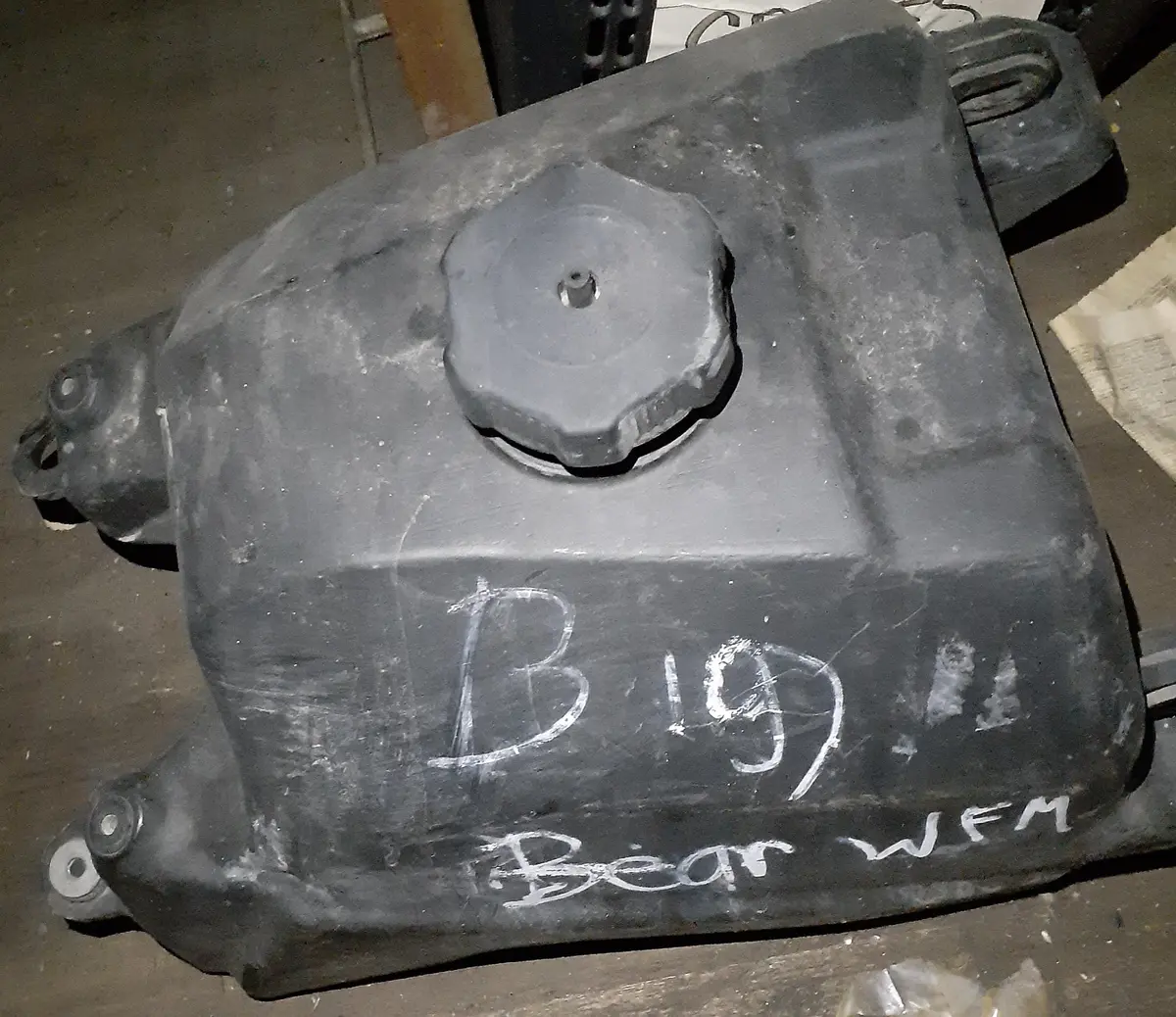 Yfm 350 Big Bear Gas Tank 1