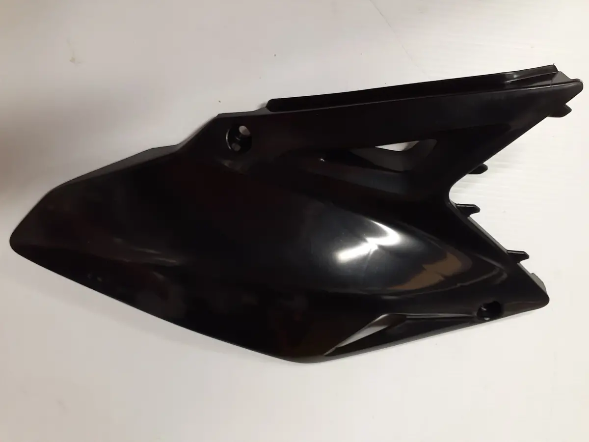 Rm-Z Right Number Plate 1