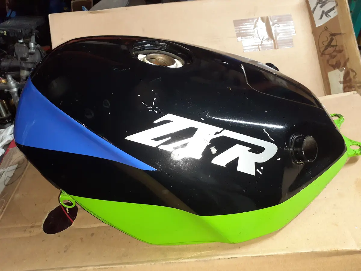 1992 Zx7r Gas Tank 1