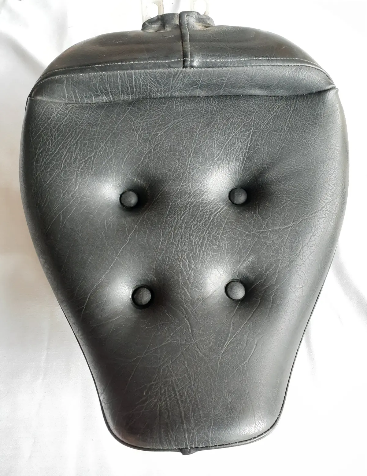 Vs1400 Intruder Front Seat 1
