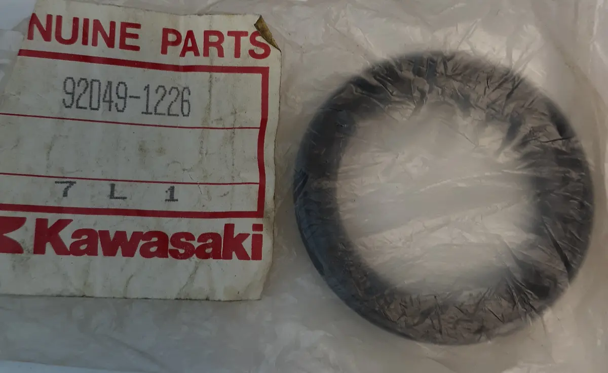 Kawasaki Fork Seal 92049-1226 1