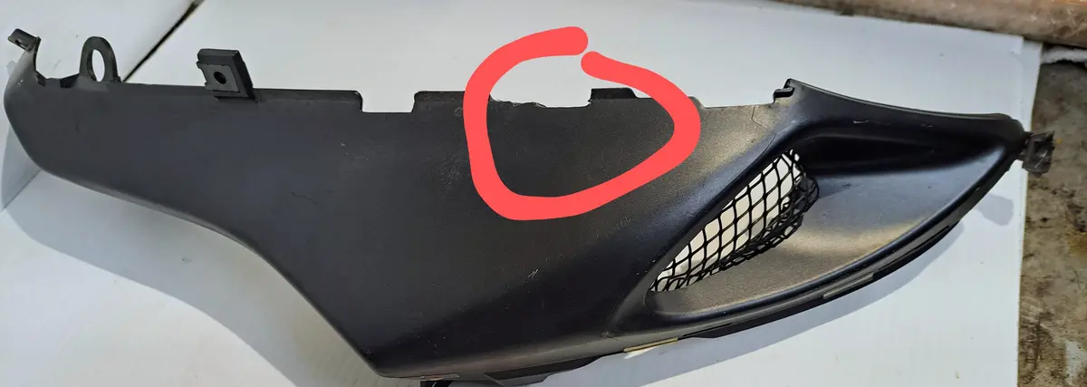 Gsx-R 1000 Left Air Intake Cover 1