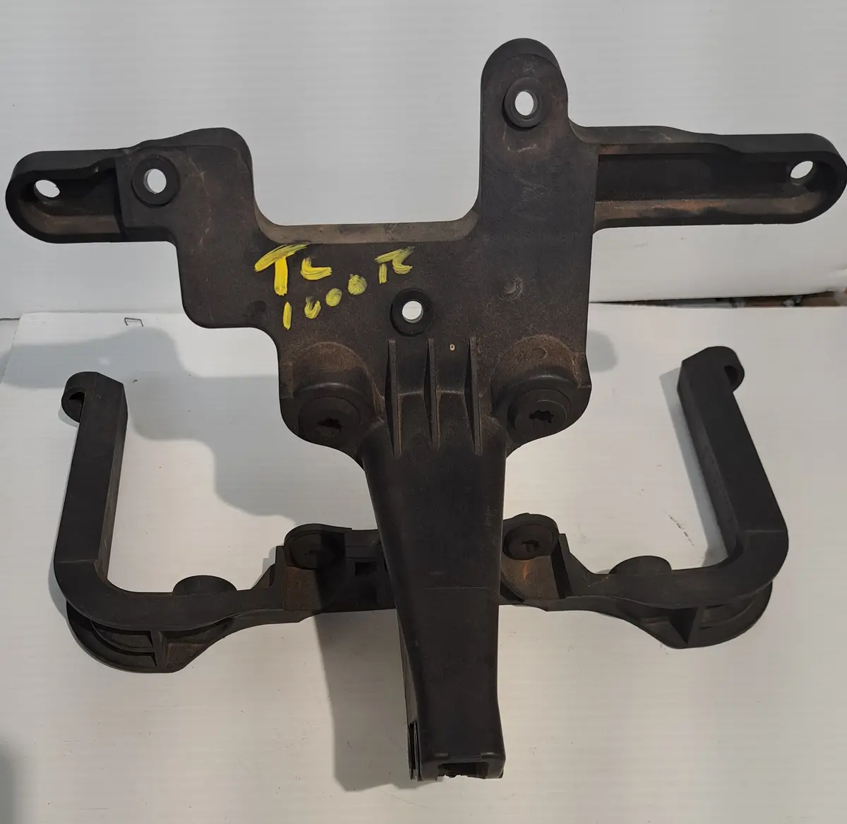 Tl1000r Cowling Brace 1