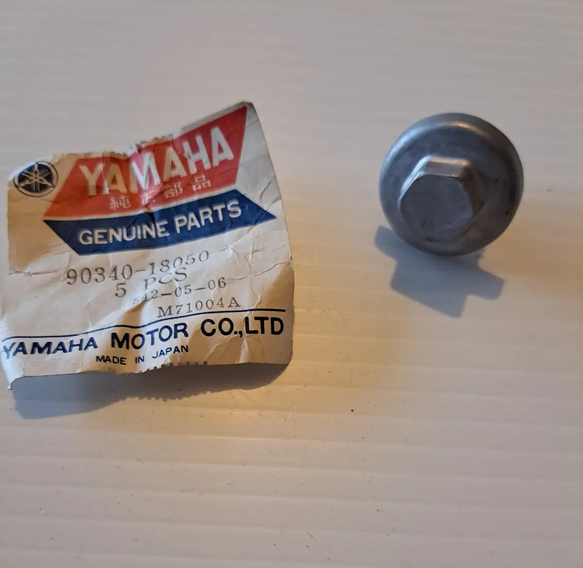 Xs1100 Engine Plug Straight Screw 1