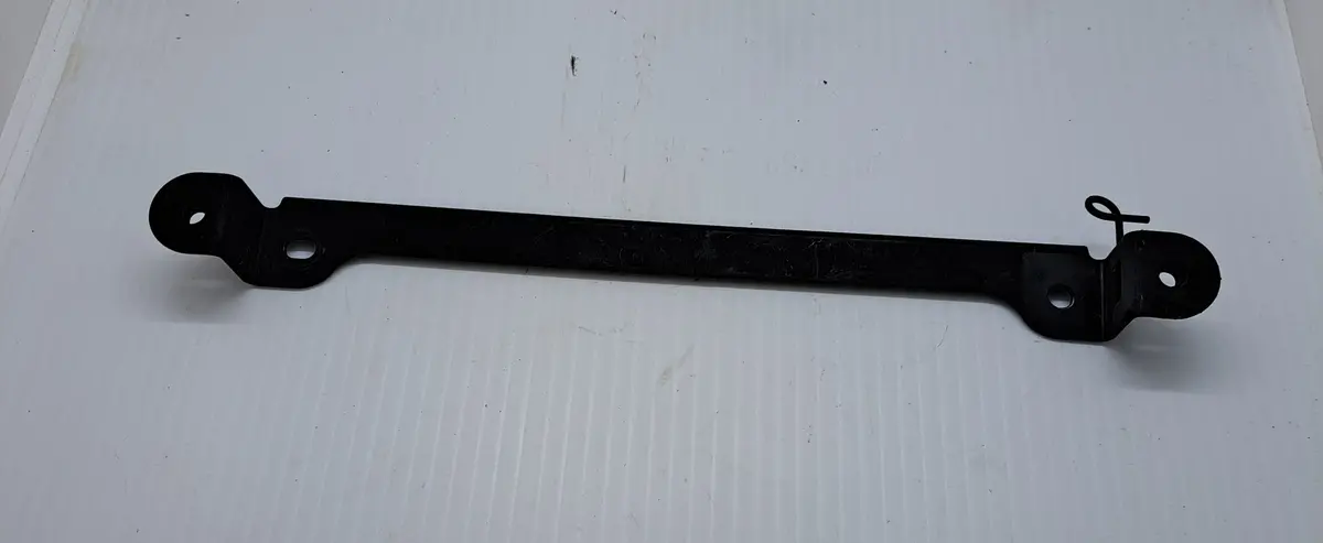 Ninja 300 Rad Bracket 1