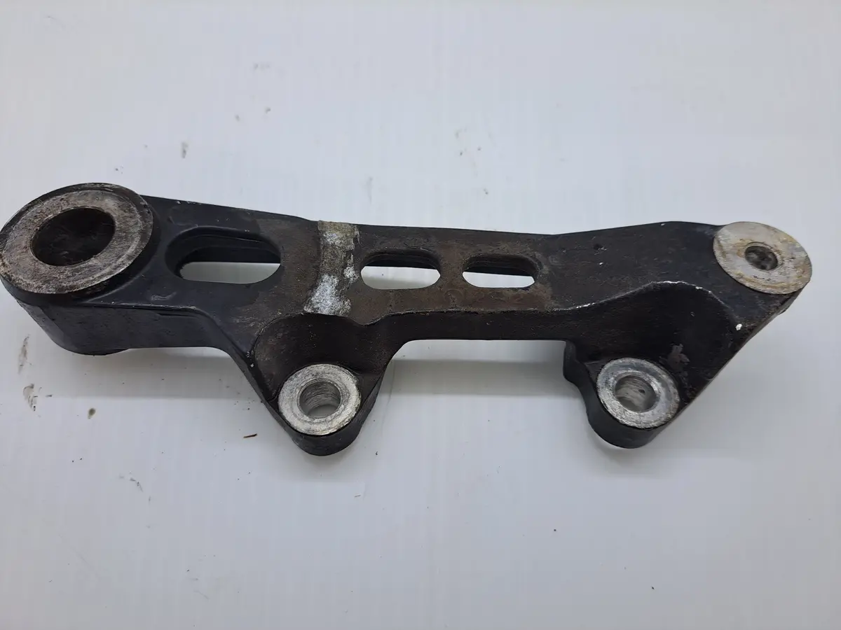 Yzf600r Rear Caliper Bracket 1