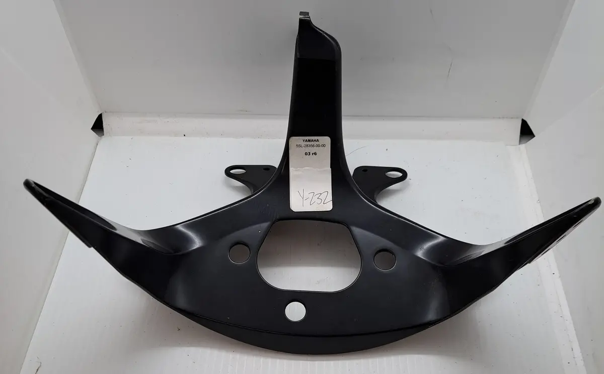 Yzf R6 Upper Cowl Stay 1