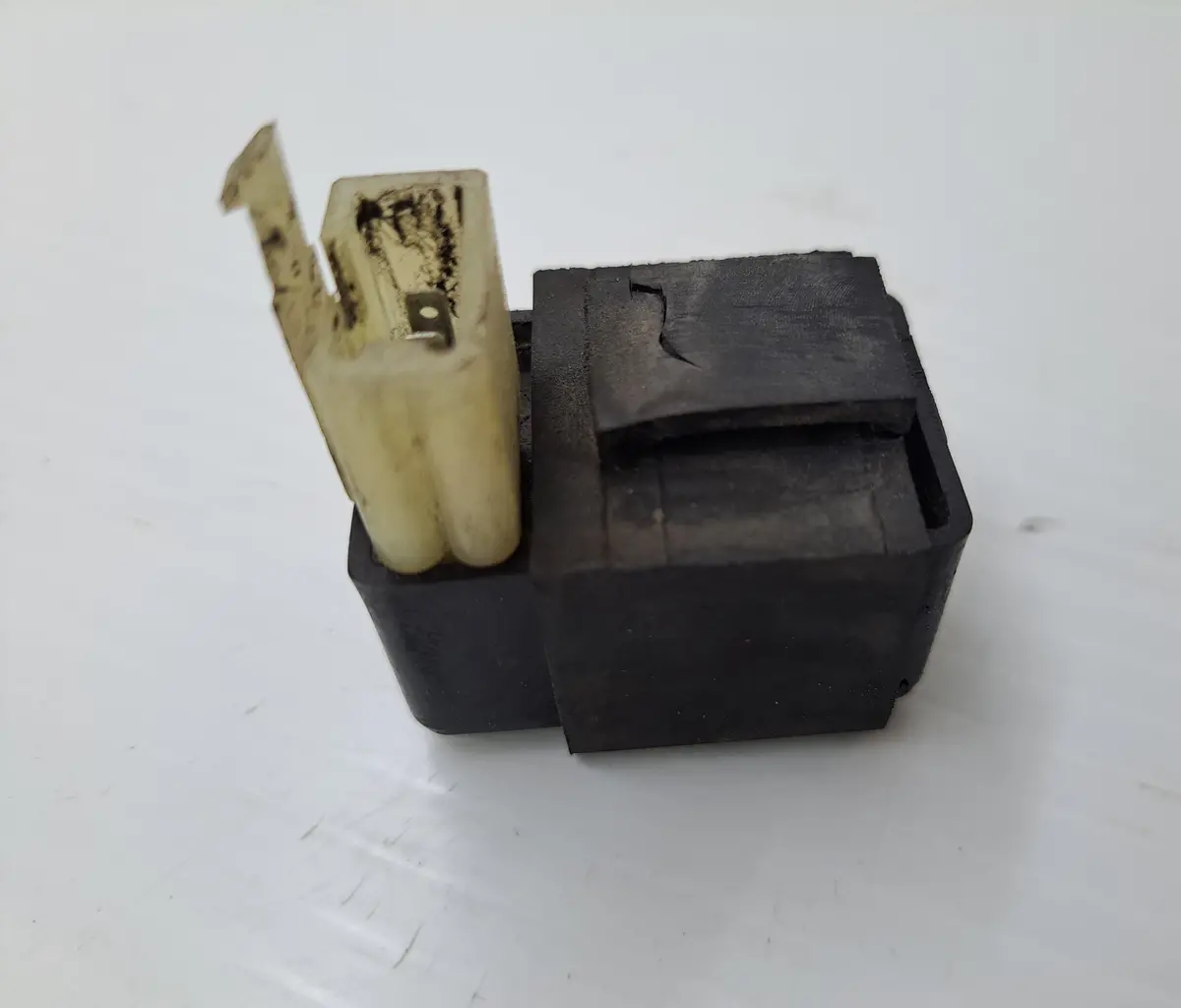 Vt600 Vlx600 Fuel Relay 1