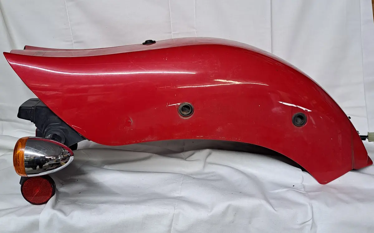 Suzuki Blvd M50 Rear Red Fender 1