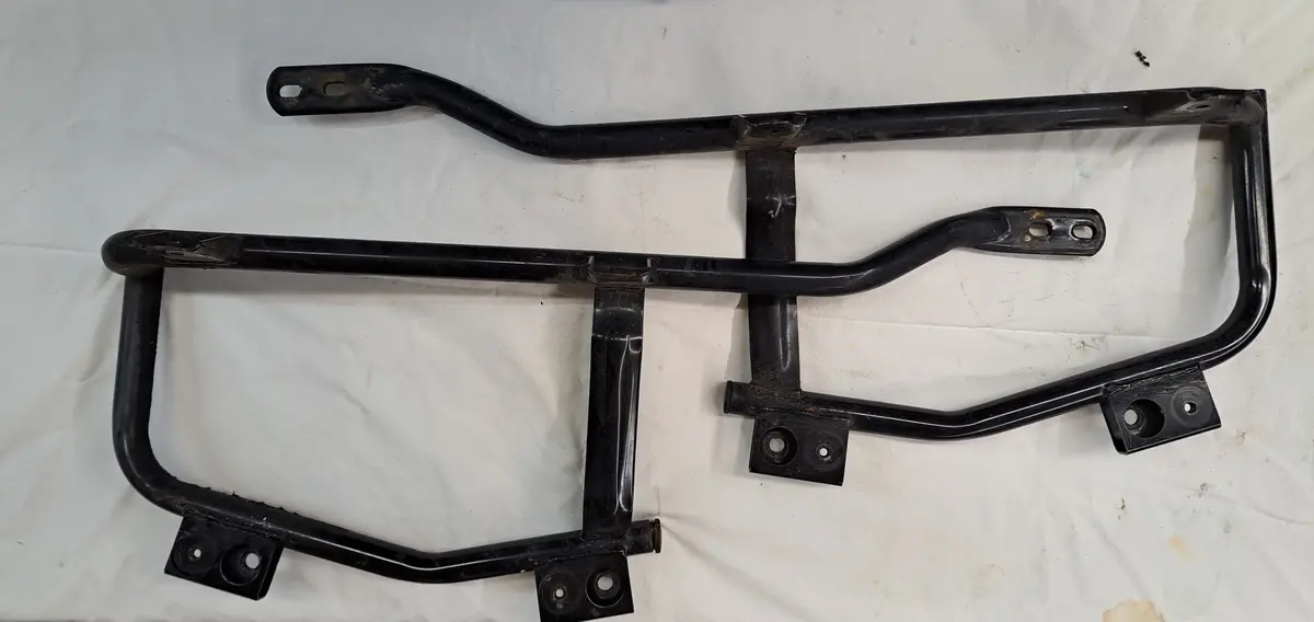 Xv1600 Roadstar Saddlebag Supports 1
