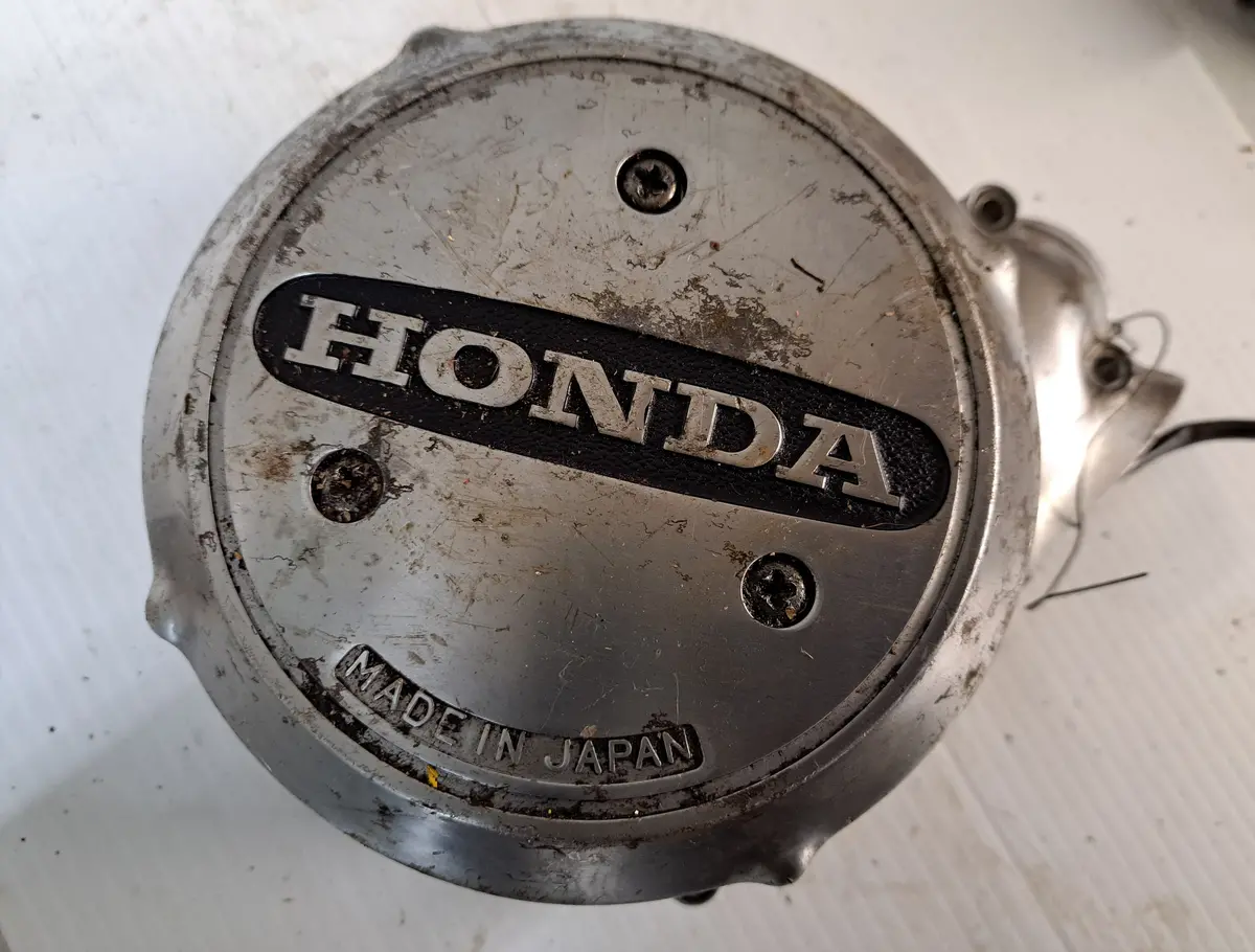 Cb750 K Dohc Alternator Cover And Stator 1