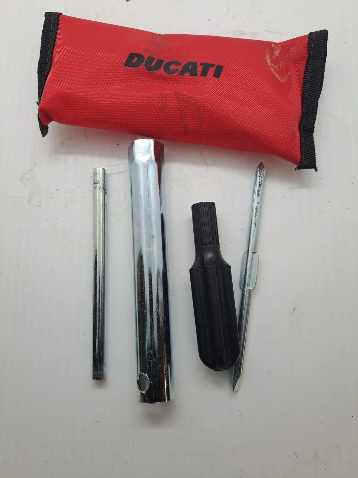Ducati Monster Tools 1
