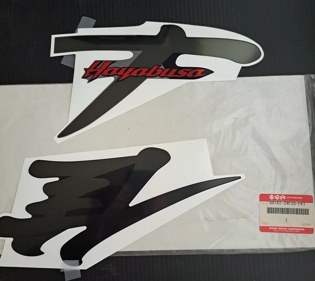 Gsx-R 1300 Hayabusa Right Emblem 1