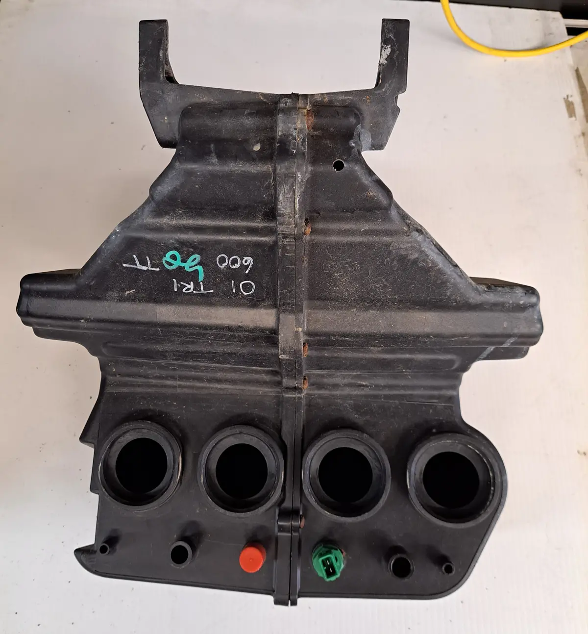 Triumph Tt600 Air Box 1