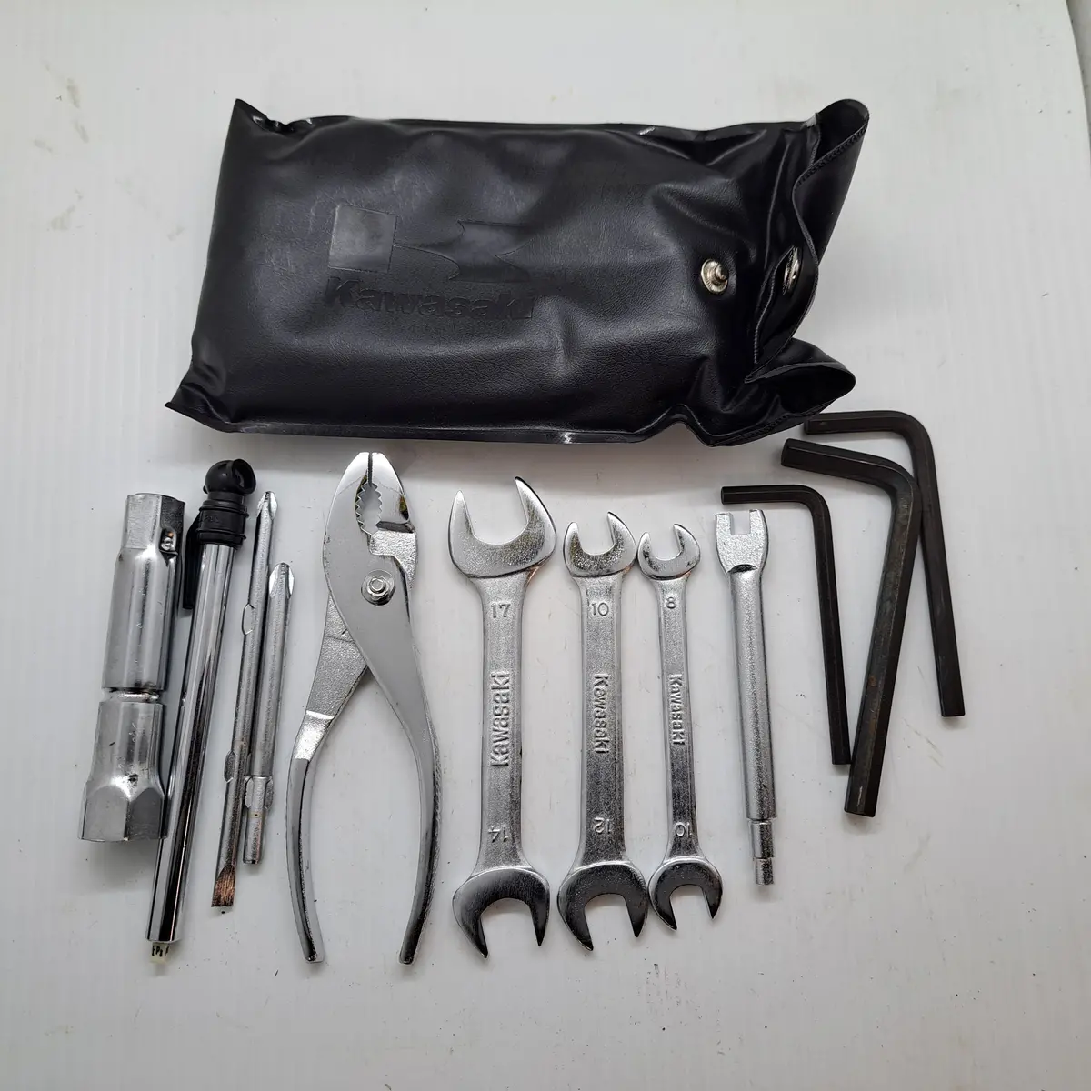 Vulcan 1500 Classic Tool Kit 1