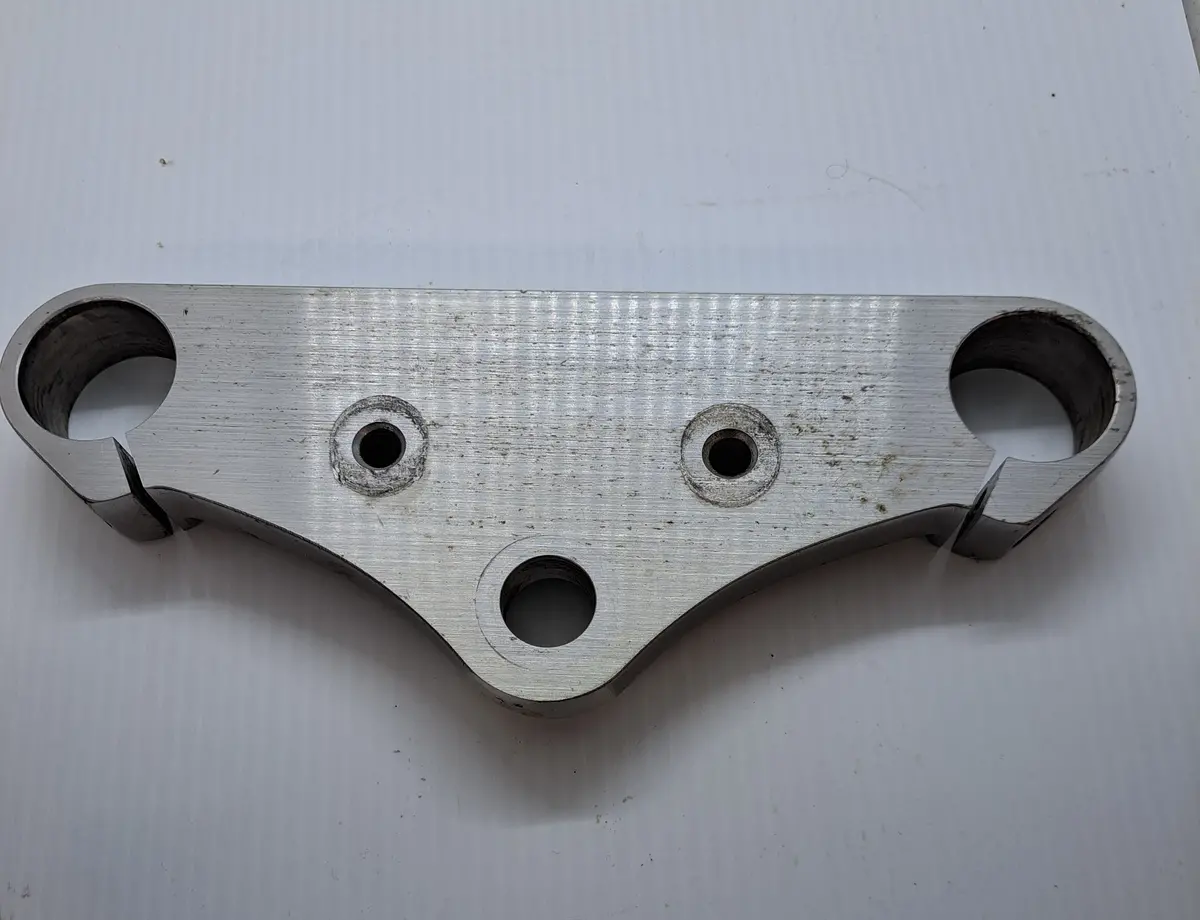 Vulcan 800 - 1500 Upper Fork Holder 1