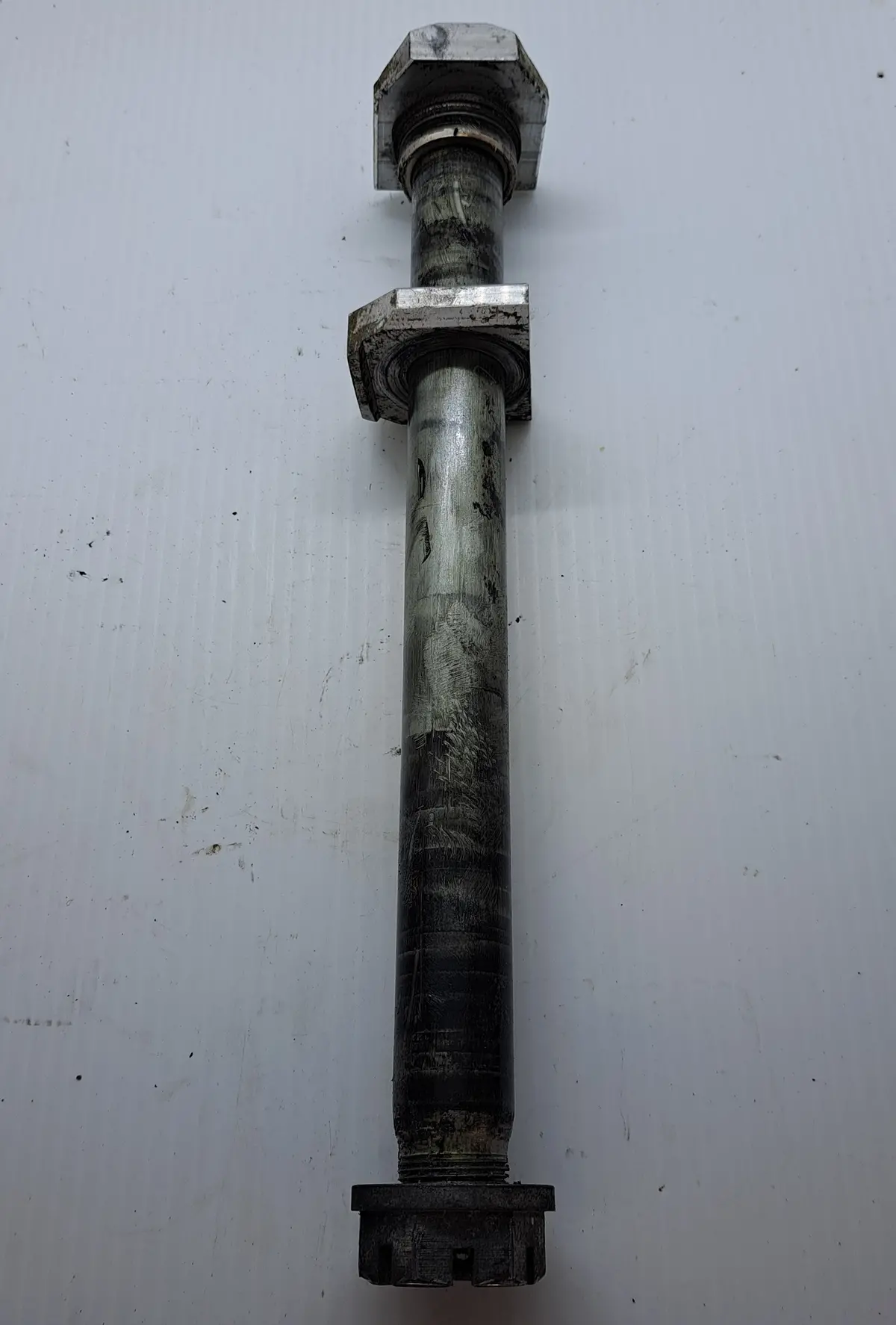 Sv1000s Rear Axle 1
