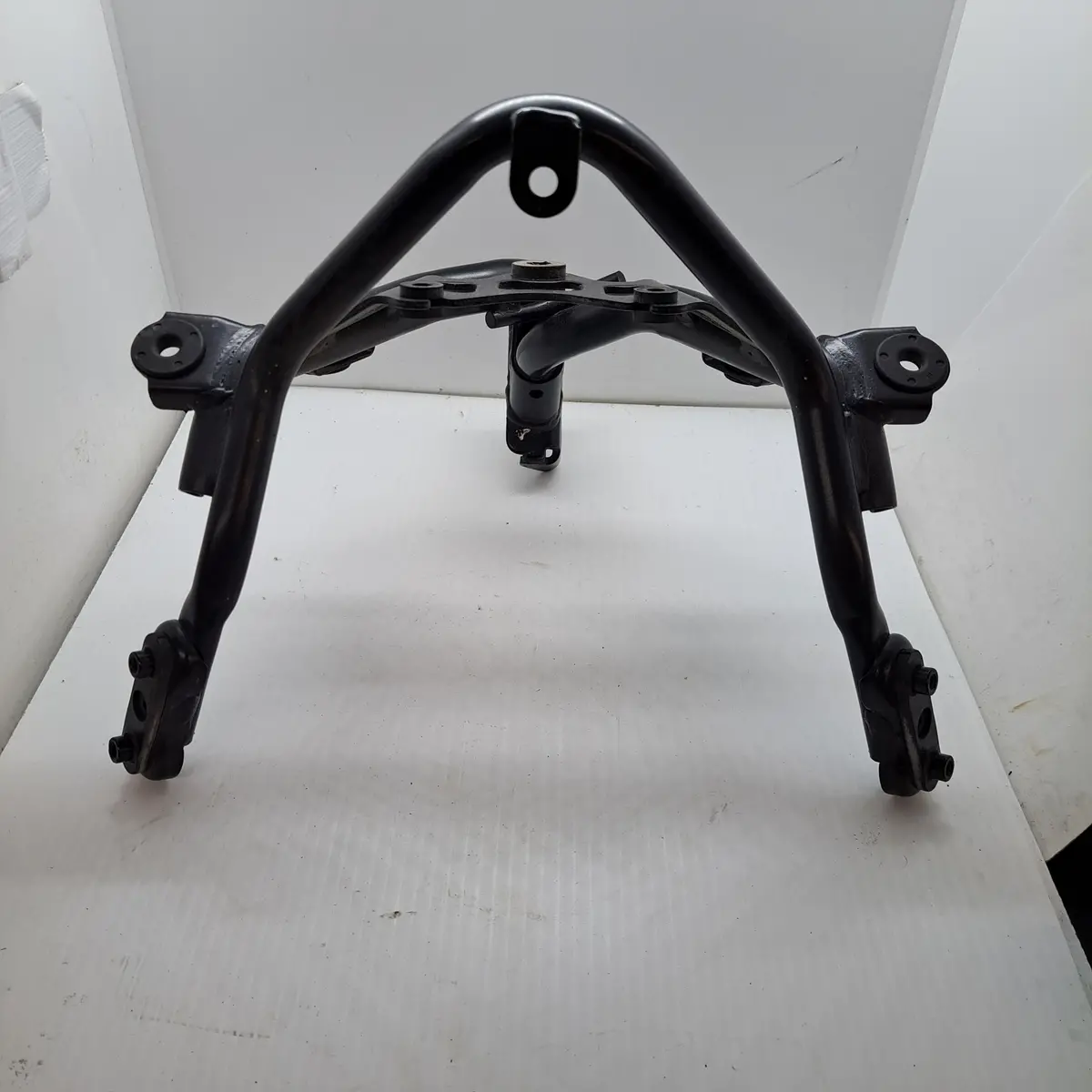 Sv1000 Upper Cowl Brace 1