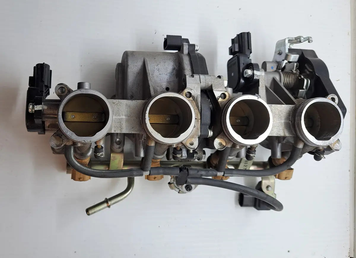 Yzfr6 Throttle Bodies 1