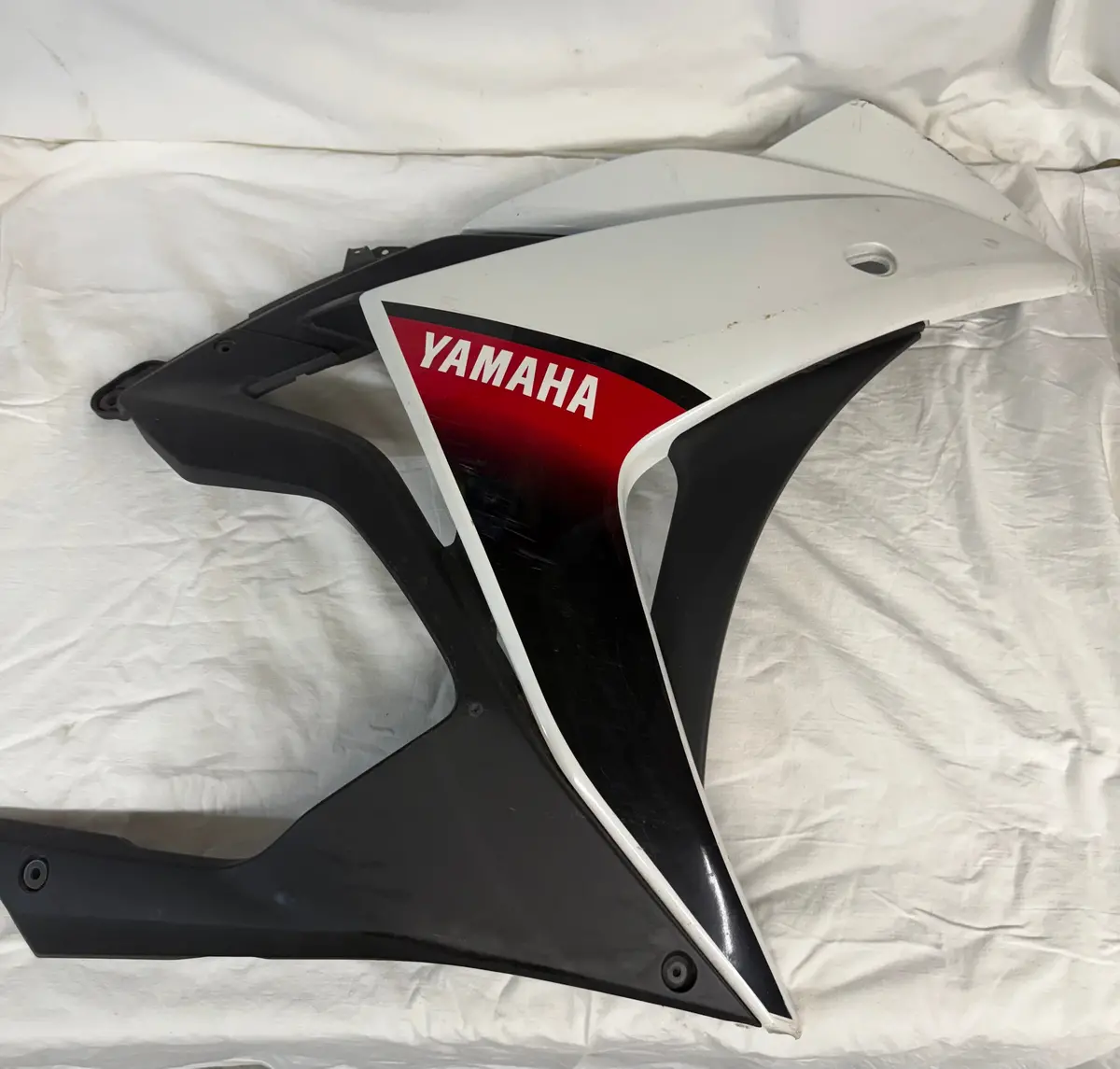 Yzfr3 Right Mid Cowl Fairing Red/White 1
