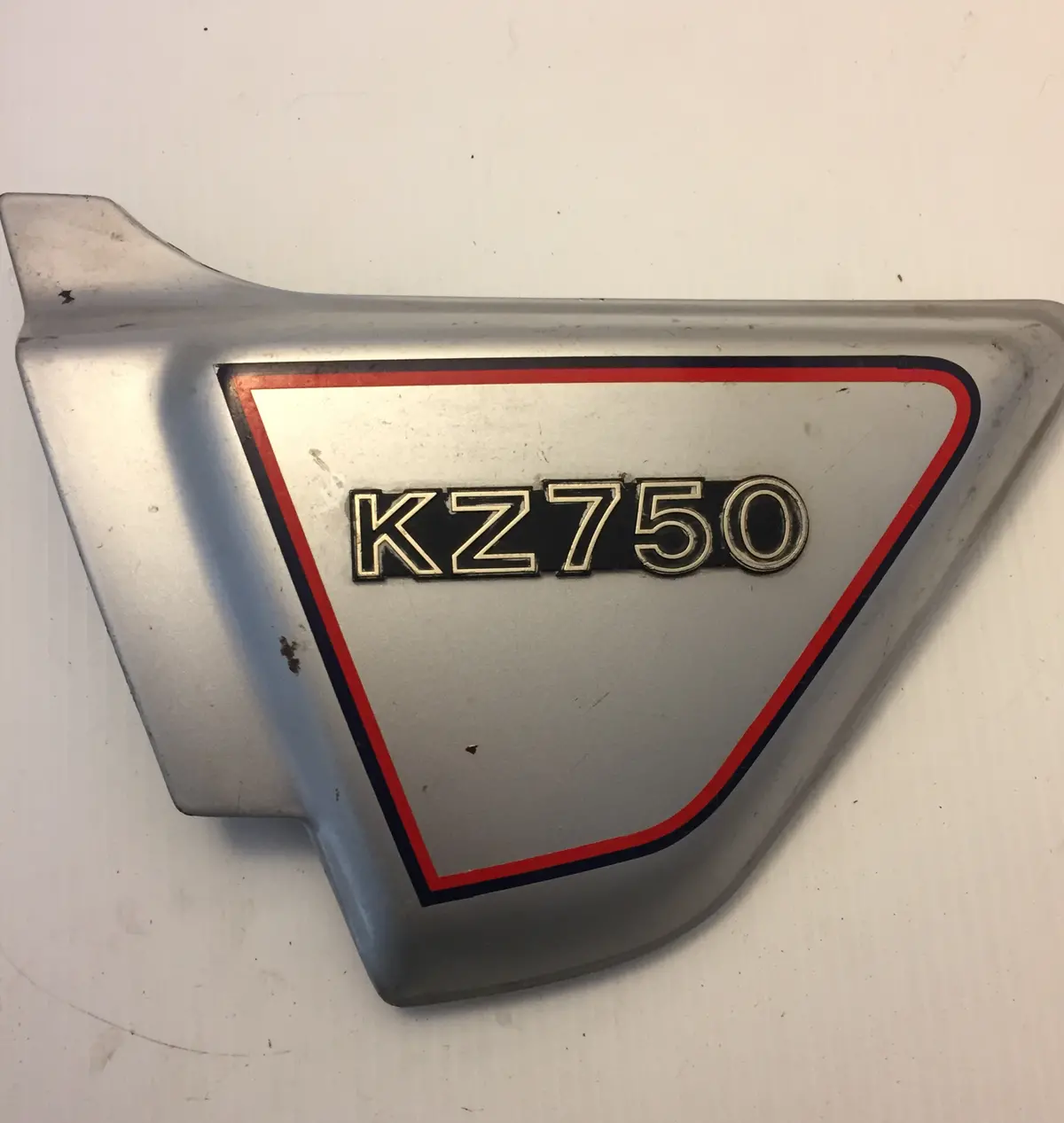 Kz750 Left Side Cover 1