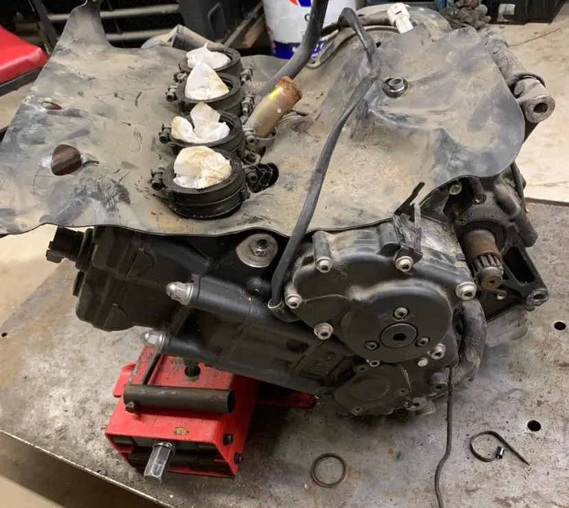 Yamaha R1 Engine 1