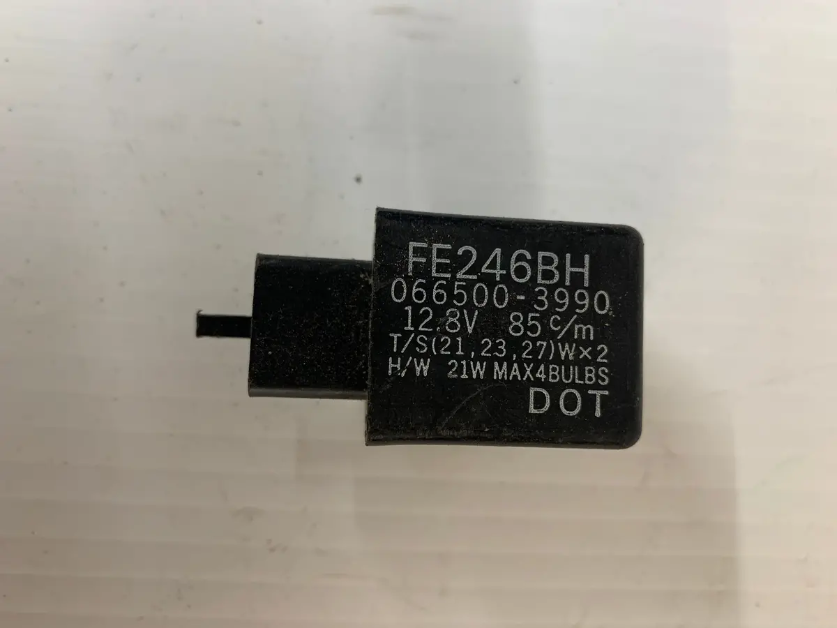 Yzf R6 Turn Signal Relay 1