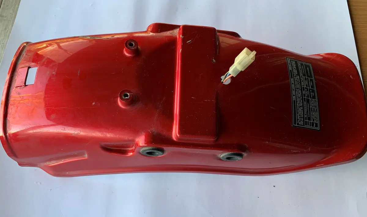 Kawasaki 454 Ltd Tail Cover 1
