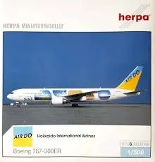 1:500 Hokkaido International Airlines Boeing 767-300Er 1