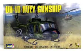 1:32 Uh-1D Huey Gunship 1