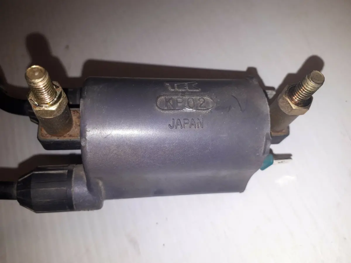 Kawasaki Zrx1200r Zrx1100 Ignition Coil 1