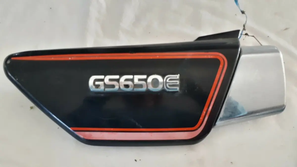 1981-1982 Gs650e Right Side Cover 1
