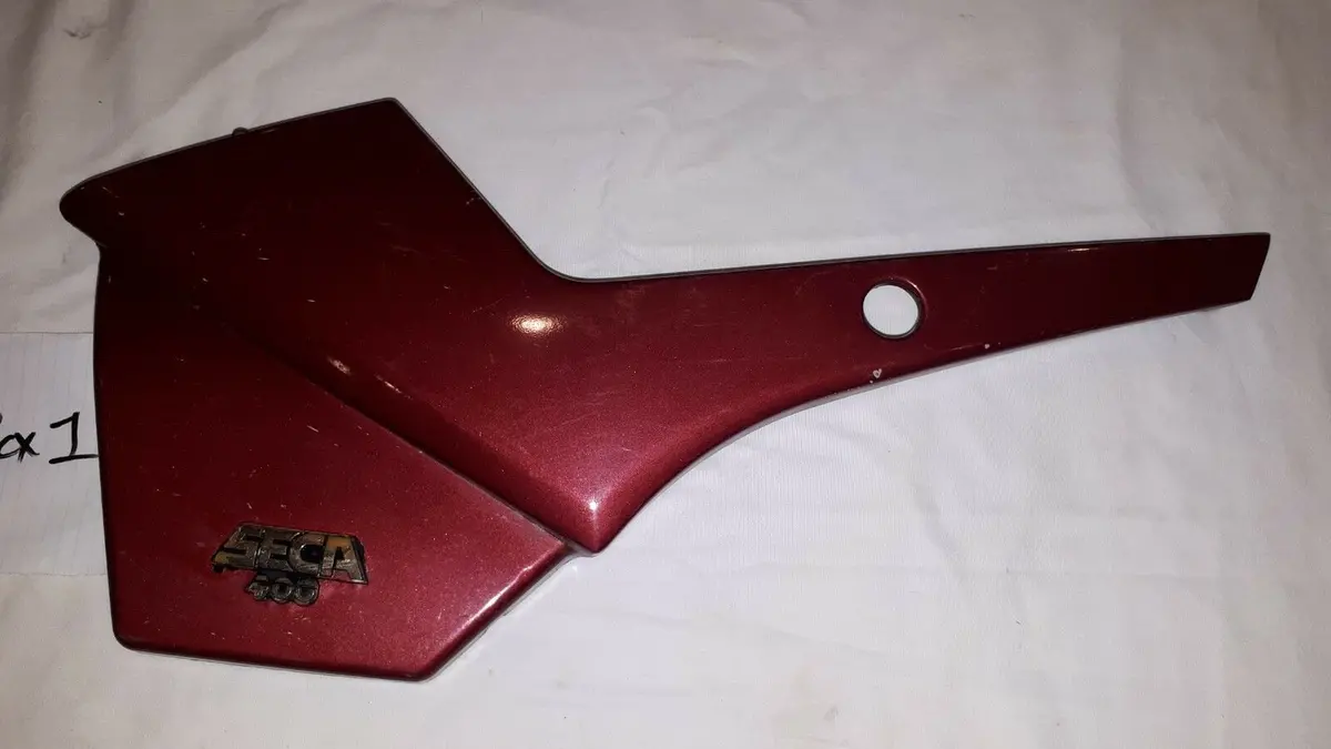 Yamaha Seca 400 Left Side Cover, All Red 1
