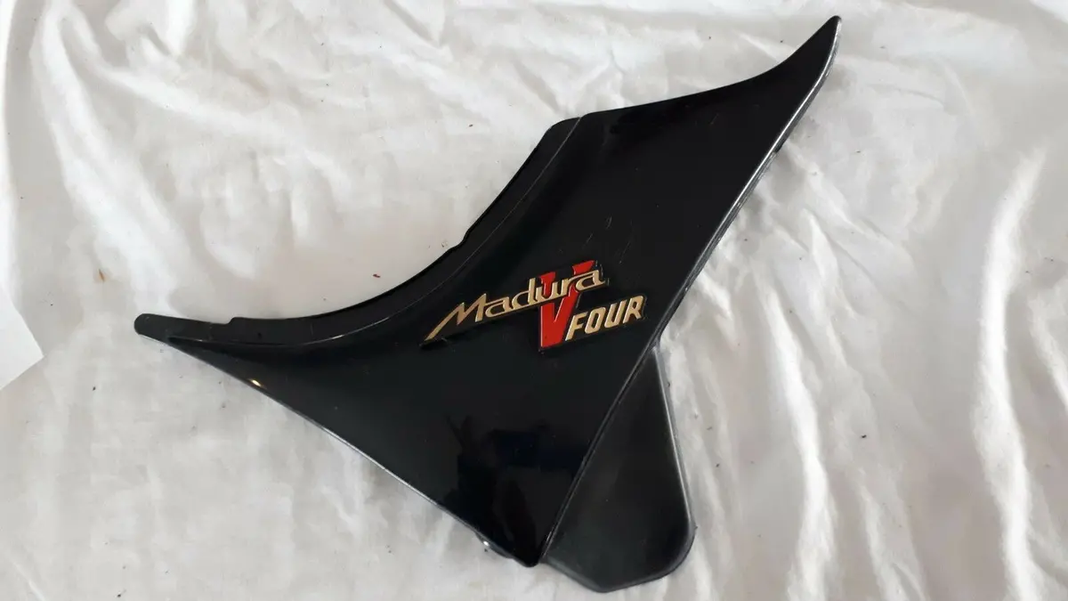 Suzuki Madura Right Side Cover 1