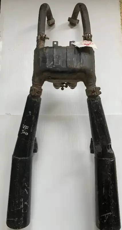 Vf500 Interceptor Exhaust 1