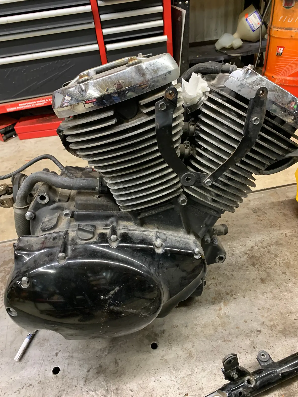 Suzuki M50 Blvd Engine 1