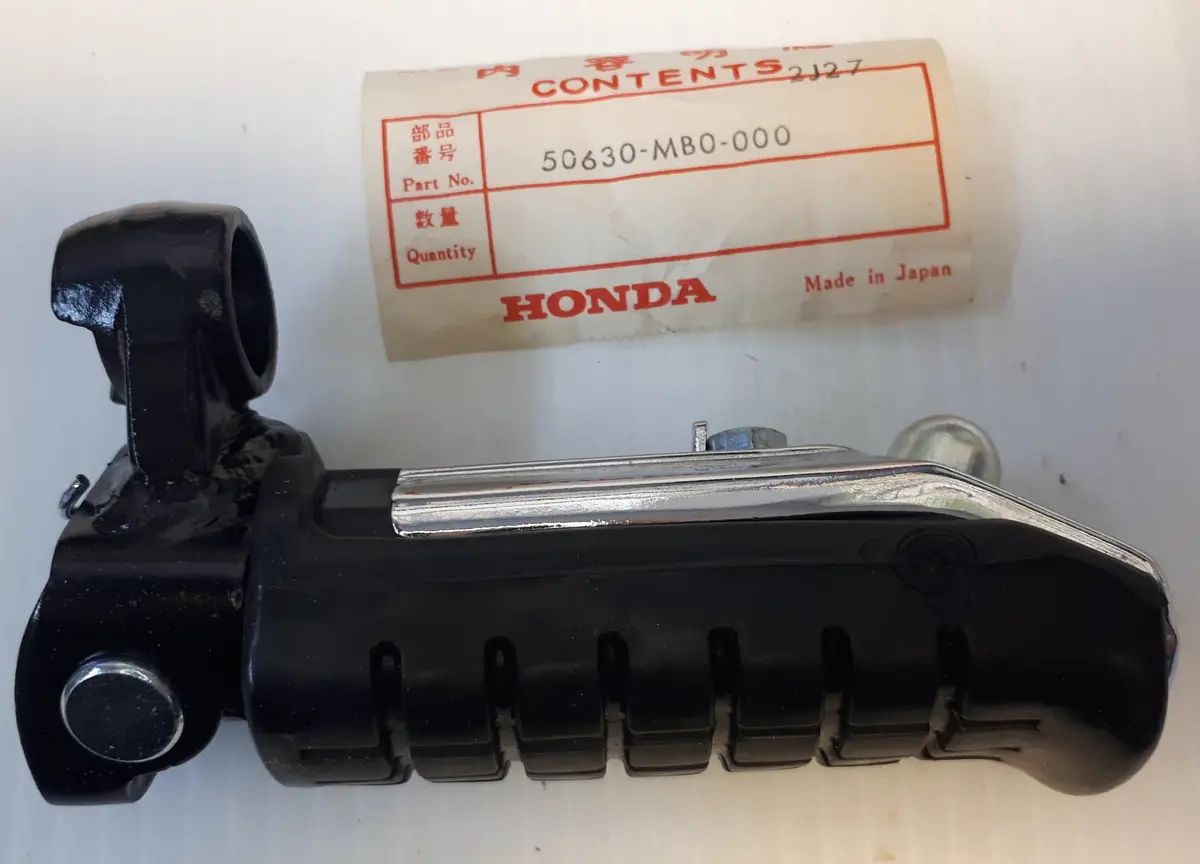Vf750s Right Footpeg 1