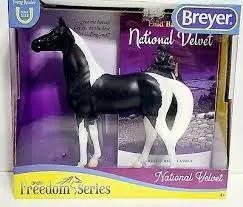 National Velvet Horse & Book Set 1